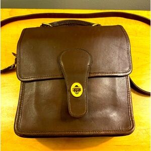 Leather Coach Wallis style cross body bag